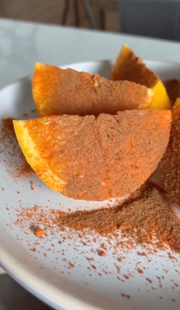 A viral video is claiming that eating an entire orange â including the peel â can immediately cure constipation. 
