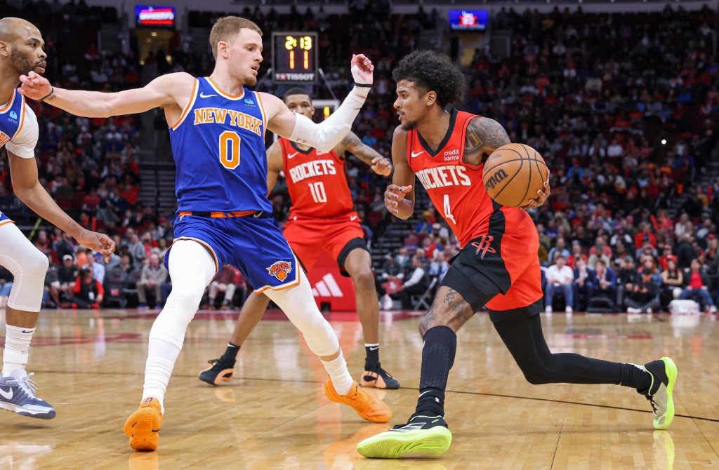 Donte DiVincenzo, defending Jalen Green during the Knicks' loss to the Rockets, is questionable vs. the Magic because of a strained right hamstring.