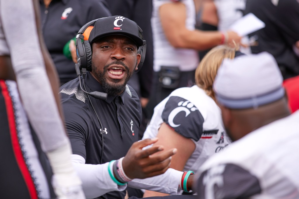 Scruggs was formally the defensive line coach for the Cincinnati Bearcats.