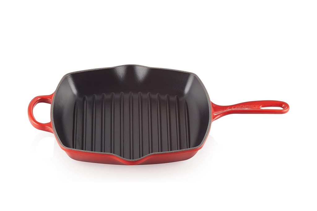 A red and black pan