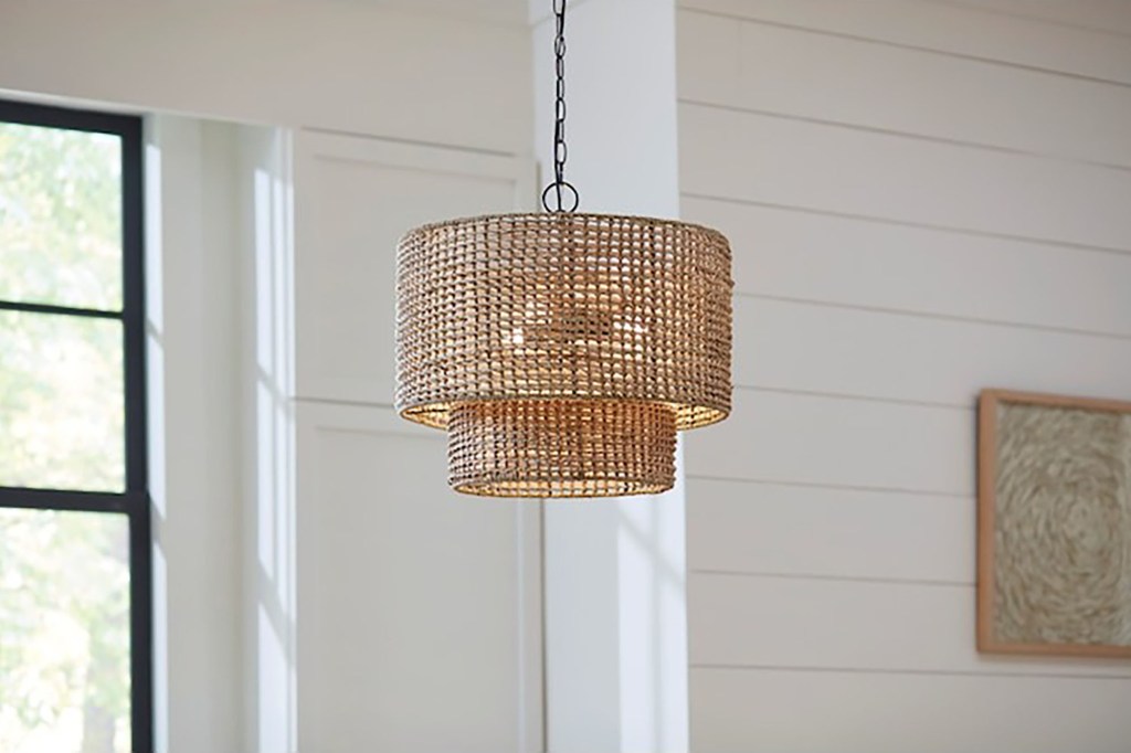 ceiling lighting fixture