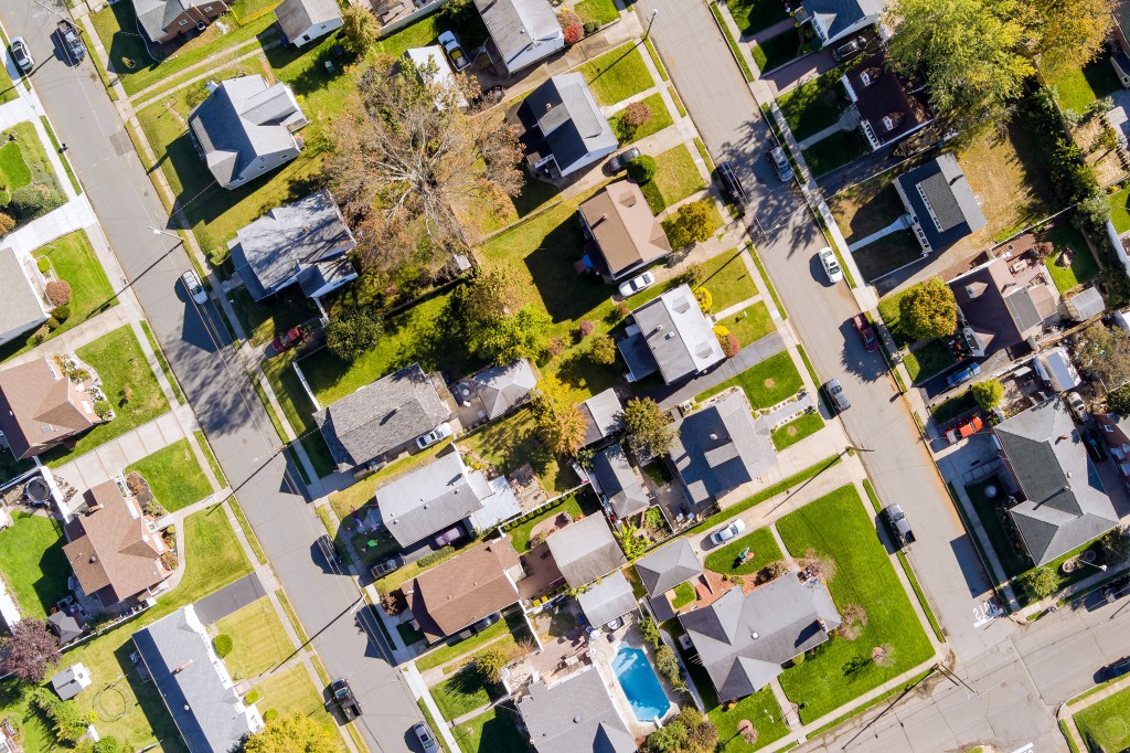 Overhead shot of homes in New Jersey.