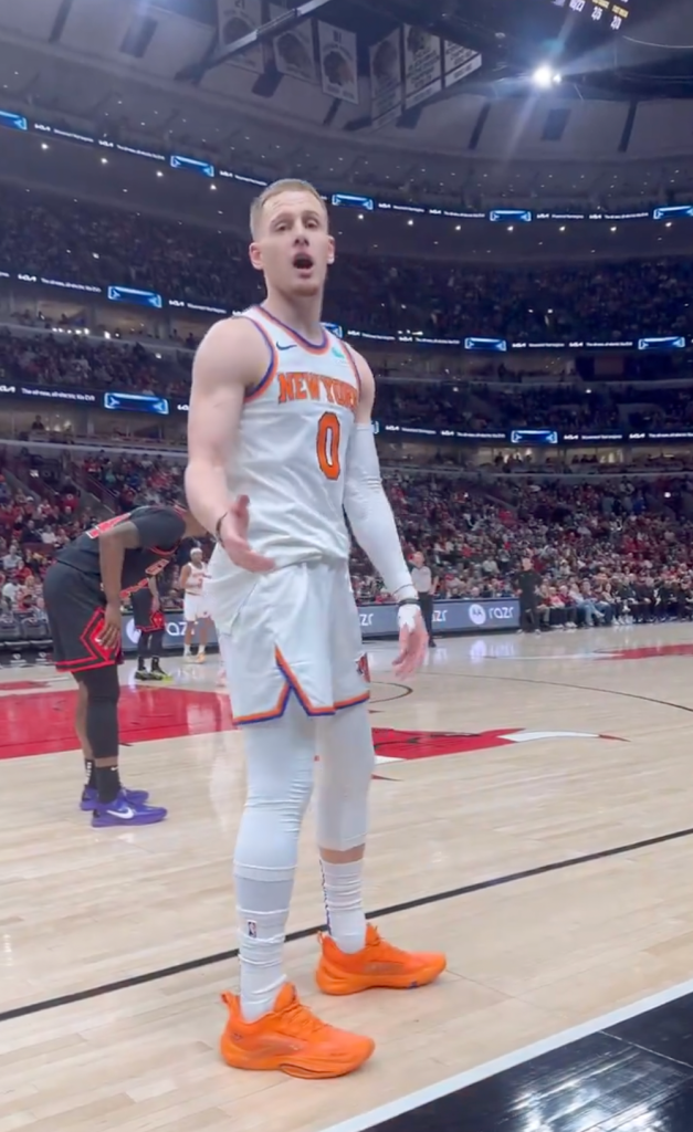 Donte DiVincenzo tells a fan to "Shut the f--k up."