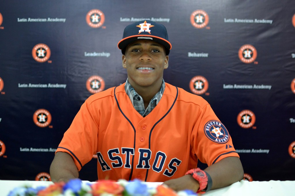 Former Astros prospect Ronny Garcia died in a traffic accident at the age of 24.