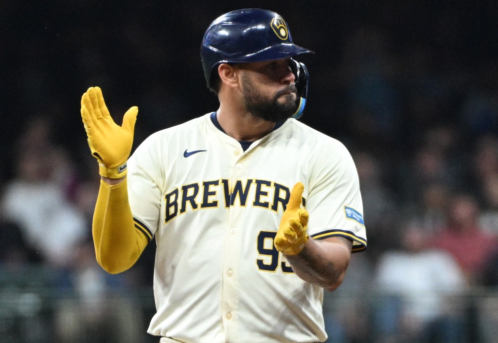 Gary Sanchez celebrates after hitting a double during the Brewers' extra-inning win over the Yankees.