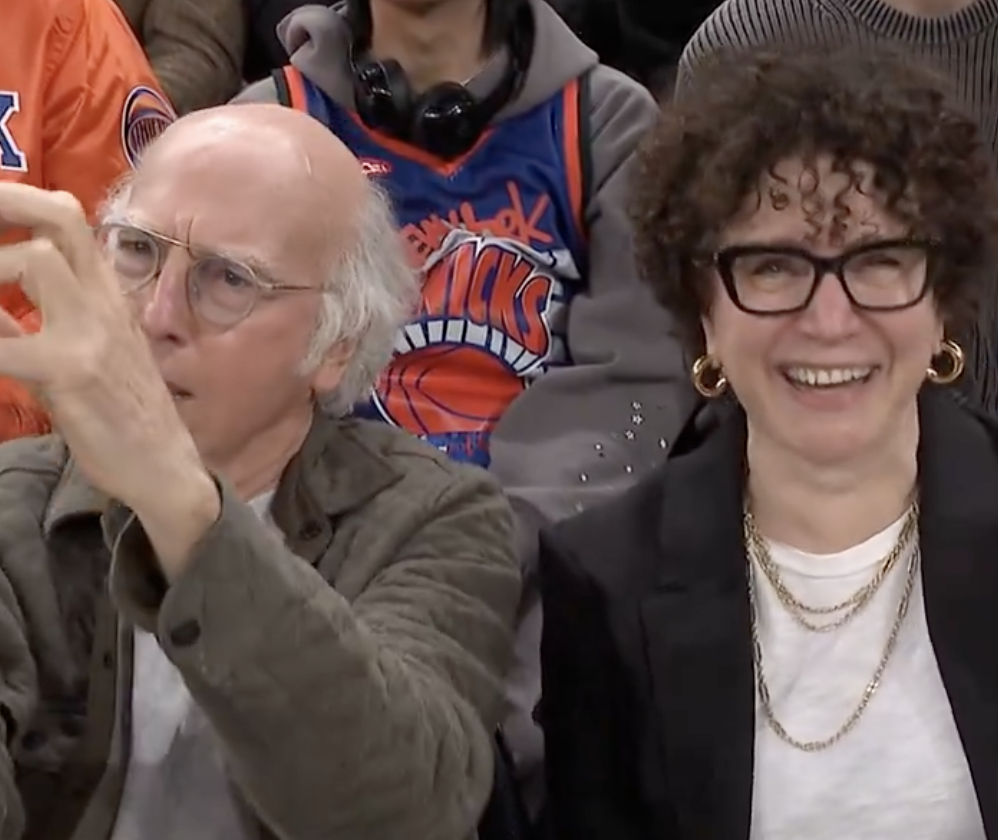 Larry David had some fun while the Knicks took on the Kings.