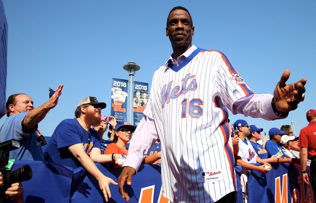 Dwight Gooden greets fans in 2016 when the Mets were honoring the 1986 championship team.