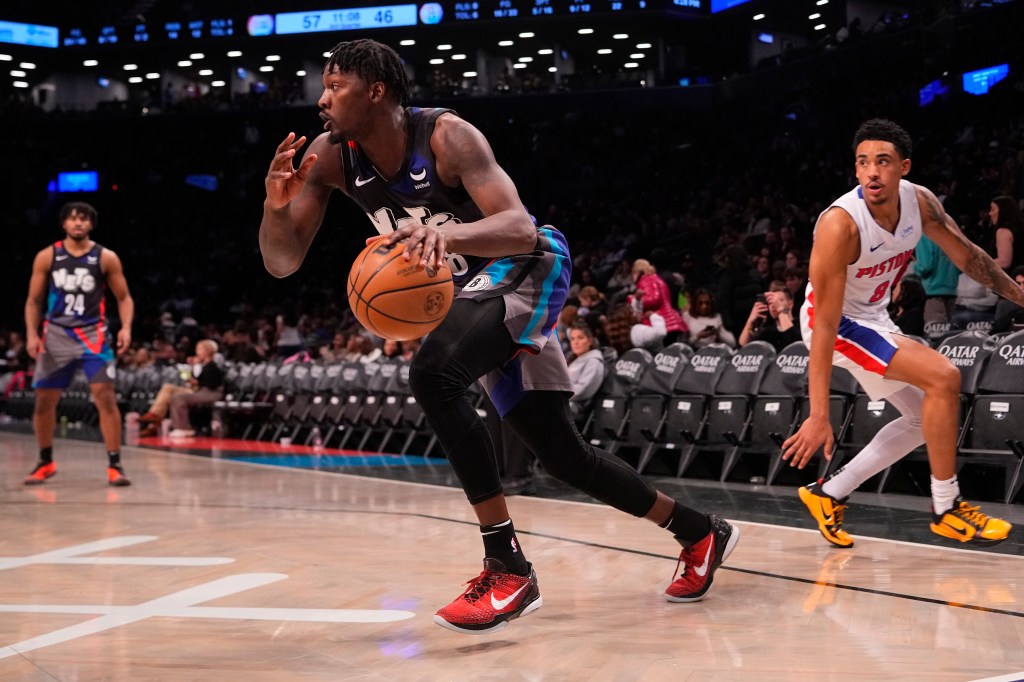 Dorian Finney-Smith, driving to the basket, played in front of his father for the the first time ever in the Nets' 113-103 win over the Pistons.