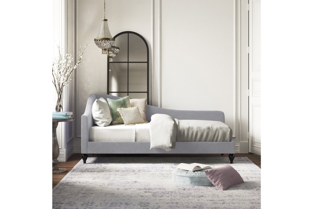 Kourtney Upholstered Daybed