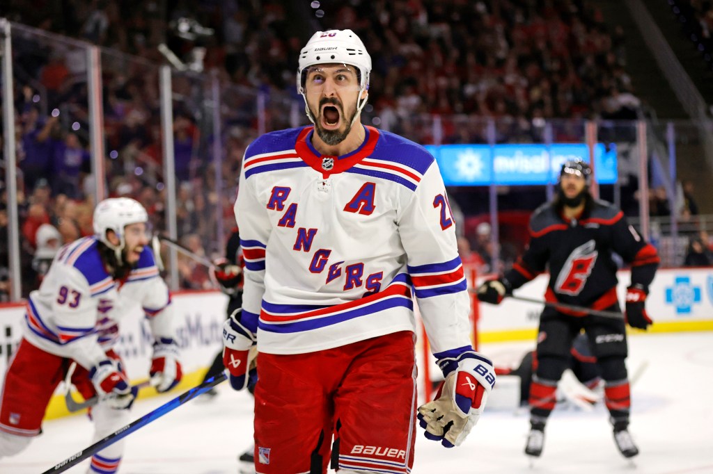 Chris Kreider told his Rangers teammates he'd score in the third period of their Game 6 win over the Hurricanes on May 16, 2024. 