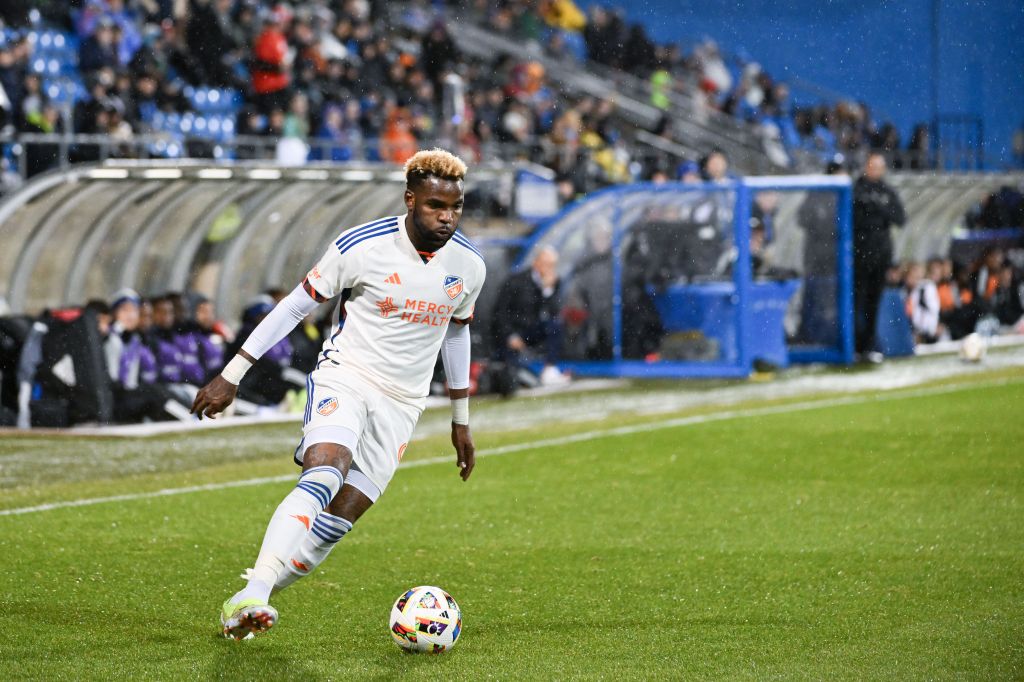 FC Cincinnati forward Aaron Boupendza will miss 6-8 weeks after his jaw was broken in a bar fight with a local boxer.