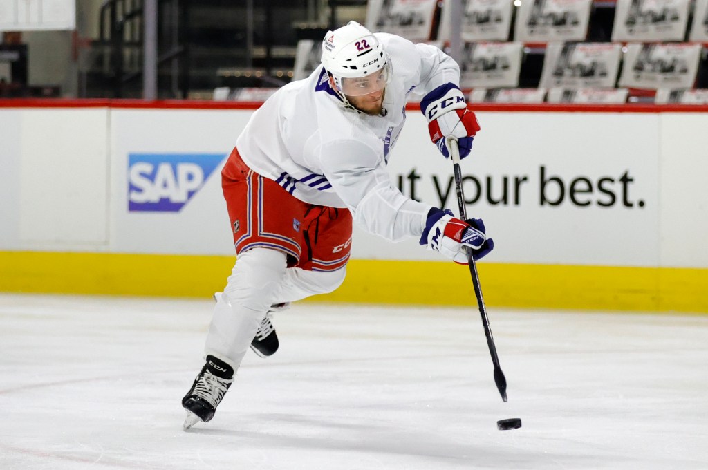  Rangers Jonny Brodzinski practices with his teammates