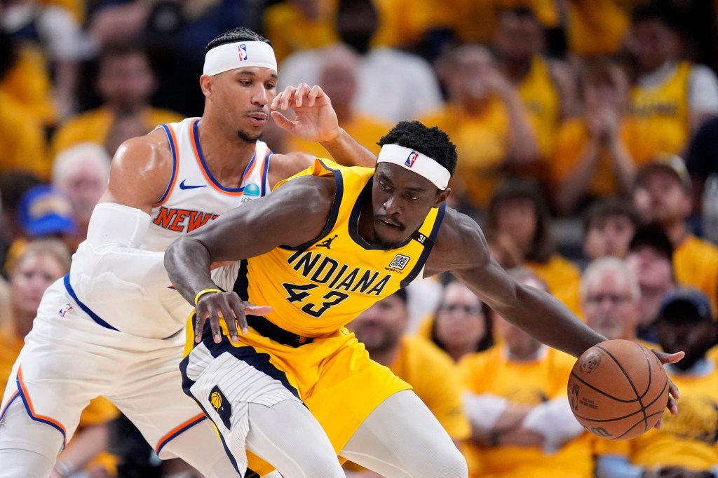 Pascal Siakam, who scored 25 points, makes a move on Josh Hart during the Knicks' 116-103 Game 6 loss to the Pacers.