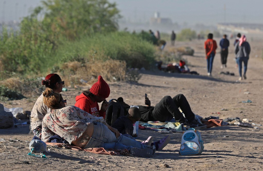 Migrants at US border