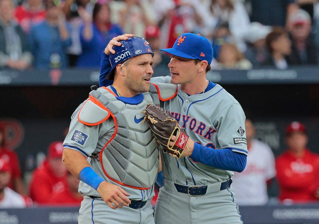 Luis Torrens (l) and Drew Smith (r) after the game-ending double play.