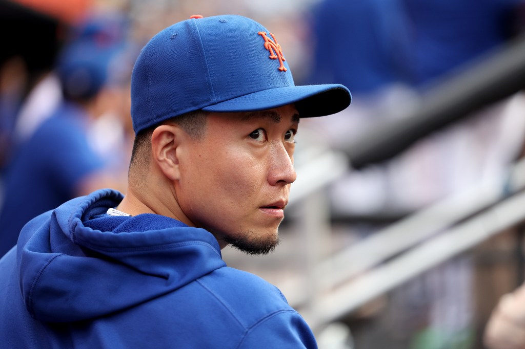 Kodai Senga, who threw a 30-pitch bullpen session, looks on from the dugout before the Mets' 10-4 win over the Marlins.