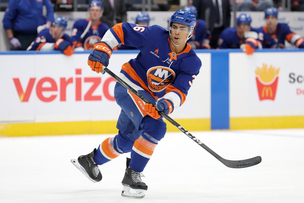 Isaiah George is pictured during the Islanders’ game on Nov. 5.