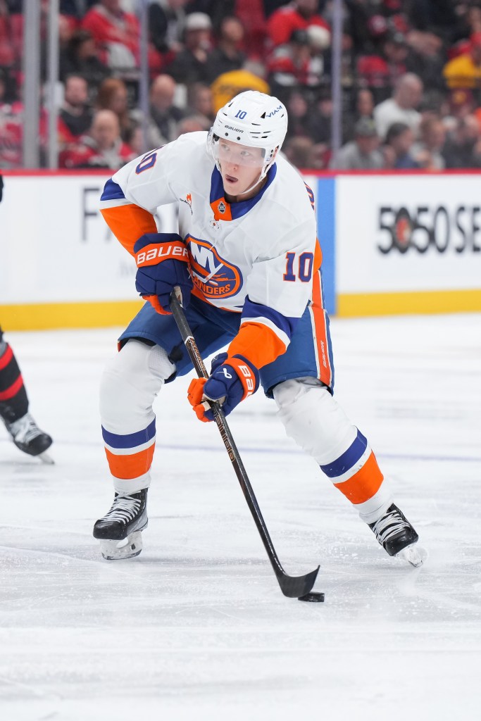 Simon Holmstrom #10 of the New York Islanders skates against the Ottawa Senators at Canadian Tire Centre on November 7, 2024 in Ottawa, Ontario, Canada.