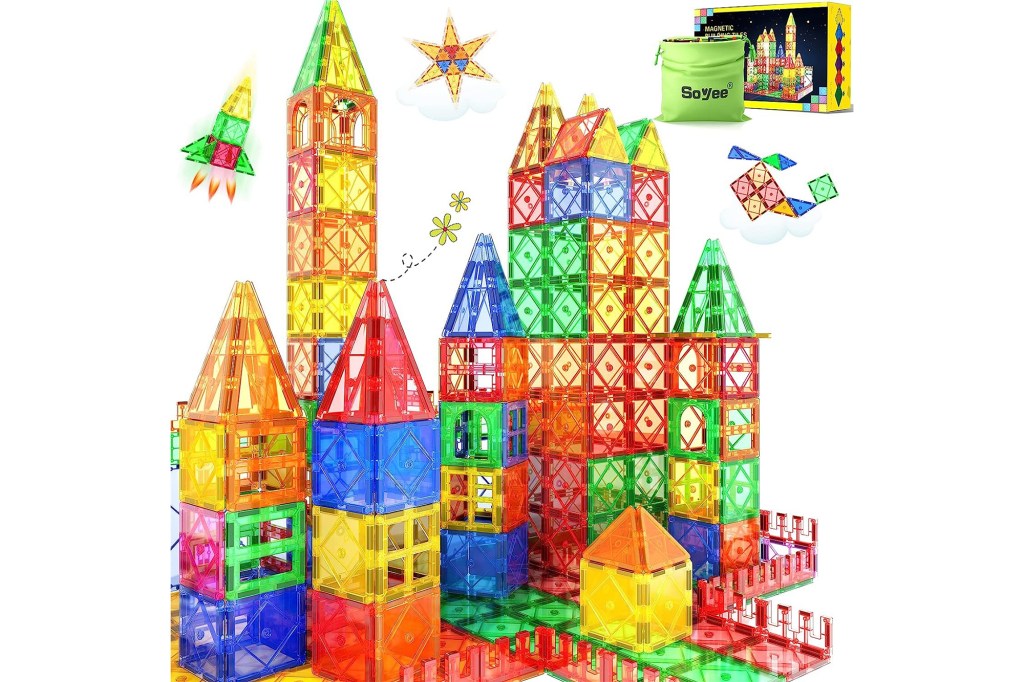 Colorful magnetic building tiles