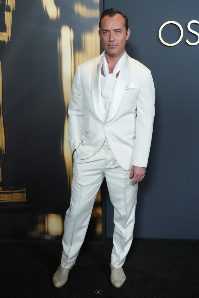 Jude Law arrives at the 15th Governors Awards