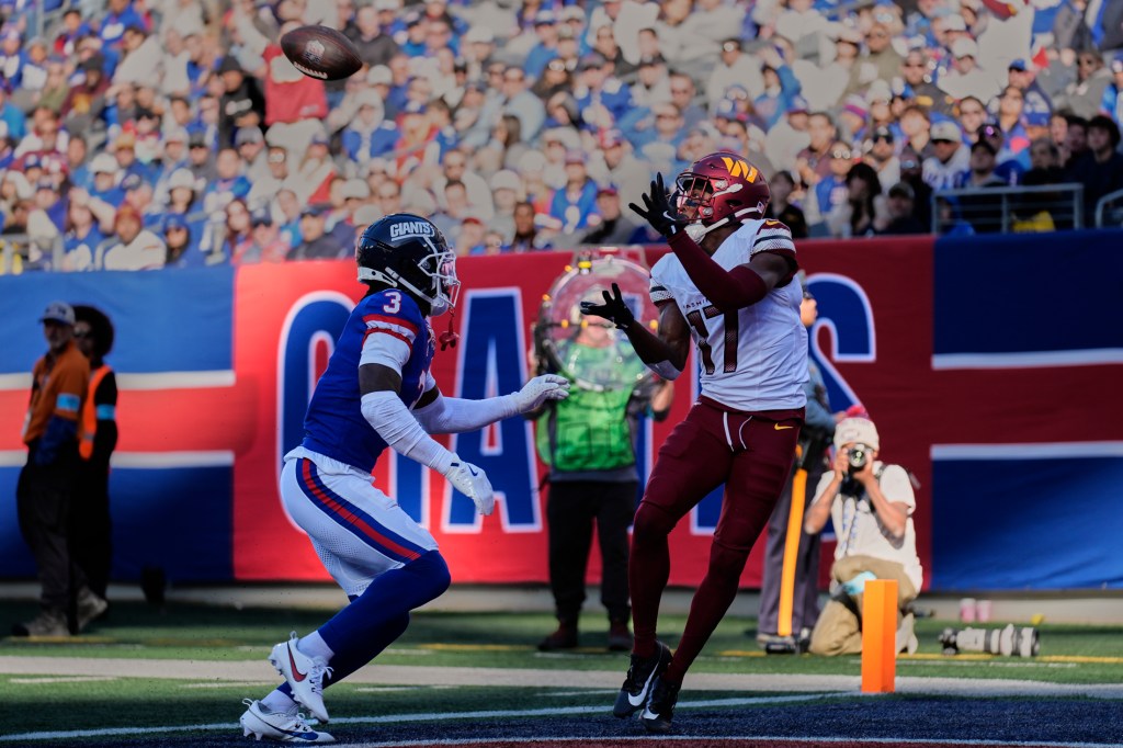 Deonte Banks gives up a touchdown to Terry McLaurin during the Giants' loss to the Commanders on Nov. 3, 2024.  