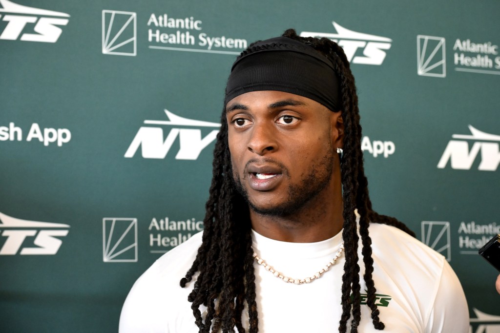 Davante Adams speaks to the media after practice in Florham Park, NJ. 