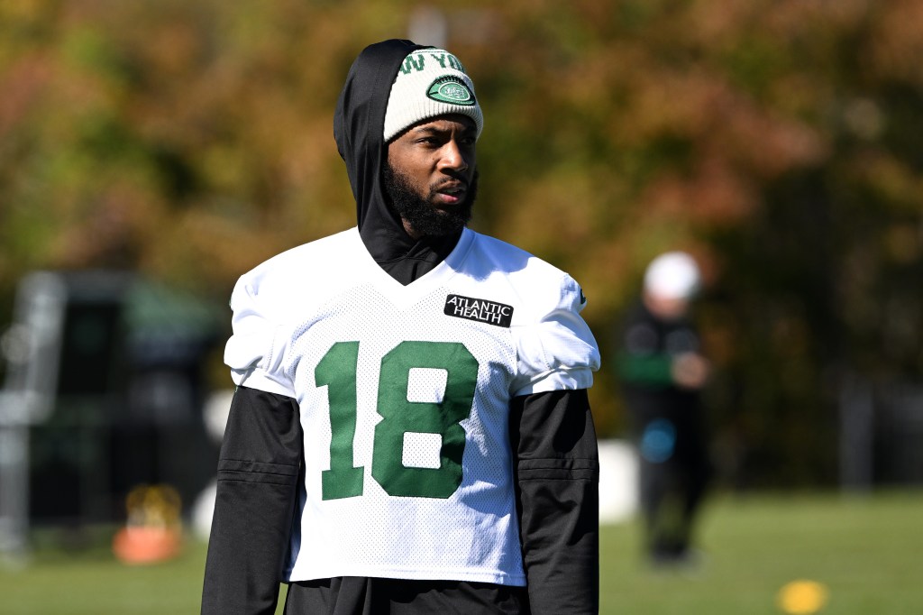 New York Jets wide receiver Mike Williams, number 18, during practice in Florham Park, NJ, looking on before being traded to the Steelers.