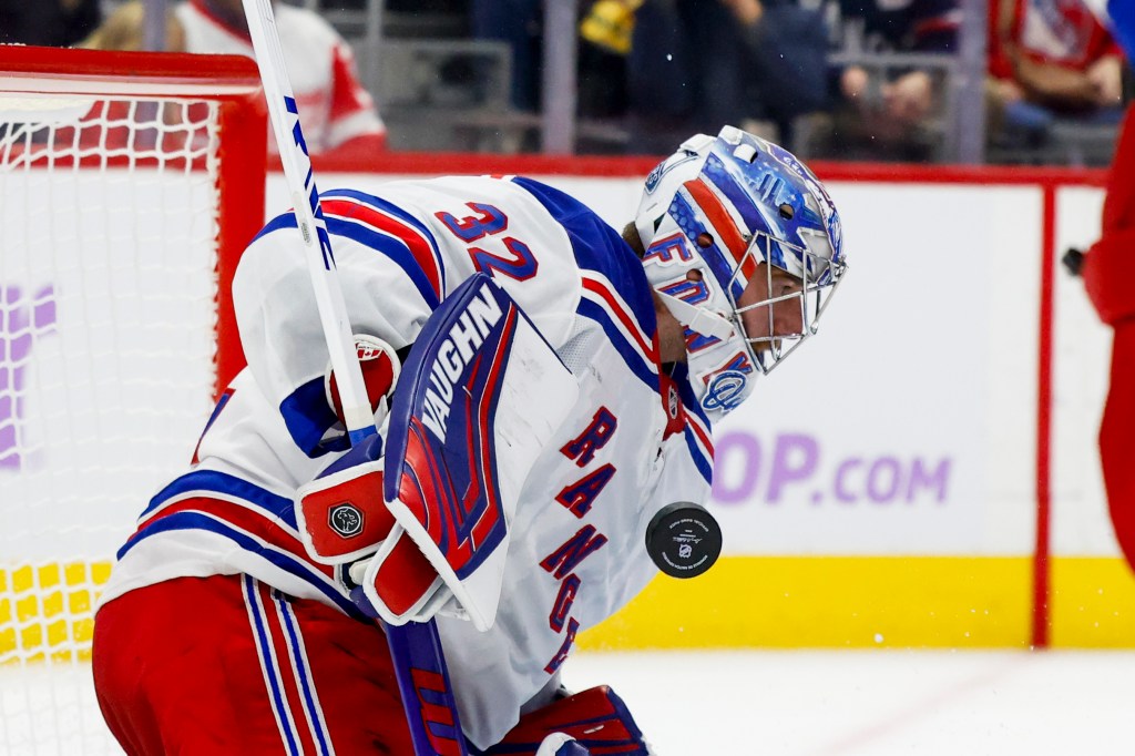 Jonathan Quick makes a save during the Rangers' 4-0 win over Red Wings on Nov. 9, 2024.