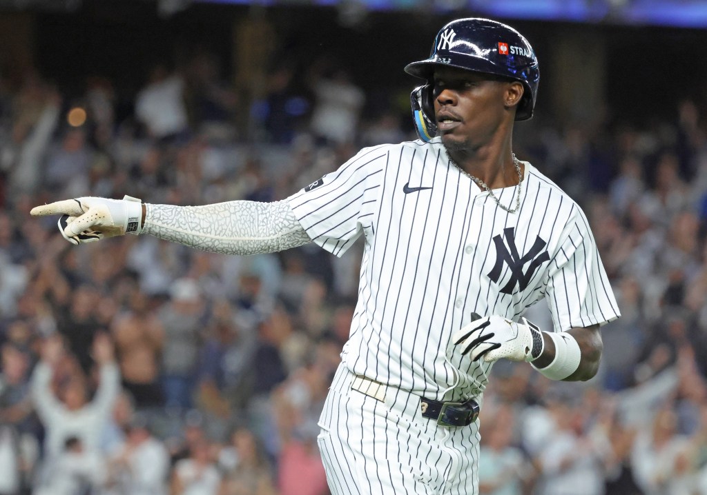 Jazz Chisholm belts the go-ahead homer in the fifth inning of the Yankees' comeback win over the Blue Jays in Game 3 of the ALDS.