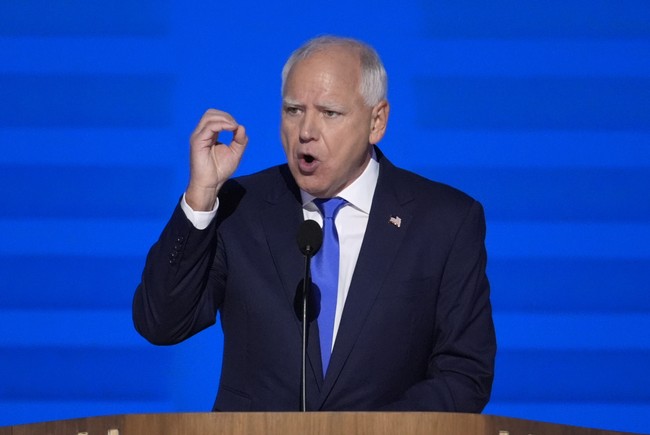 Gov Tim Walz Posts Bizarre-Looking Photo of Himself Getting the Jab – Twitchy