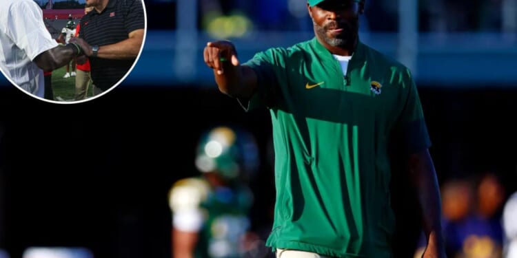 Michael Vick firing coaches during ugly start to coaching career