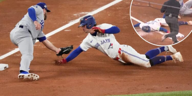 Ernie Clement's baserunning blunder costs Blue Jays early in World Series Game 1