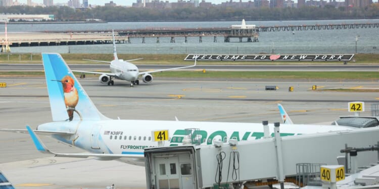 JFK forced to ground all planes due to wild winds, shutdown — as all of NYC's major airports in crisis