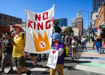 Anti-Trump protesters rally across the country at 'No Kings' events