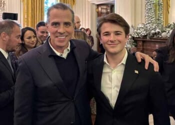 Harry Sisson’s Plea Over Trump’s AI Poop-Dropping Video Sparks Hilarious VP Response and Meme Frenzy – Twitchy