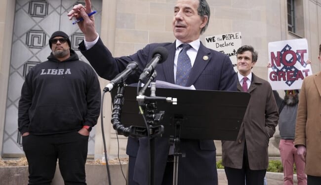 Jamie Raskin and Hakeem Jeffries Contradict Each Other Over Pursuing Future Trump Lawfare – Twitchy