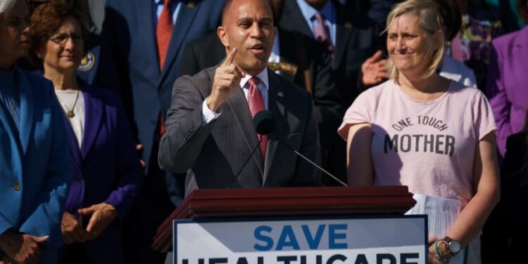 Jeffries warns of ‘swift and decisive legal action’ if Republicans refuse to seat Grijalva