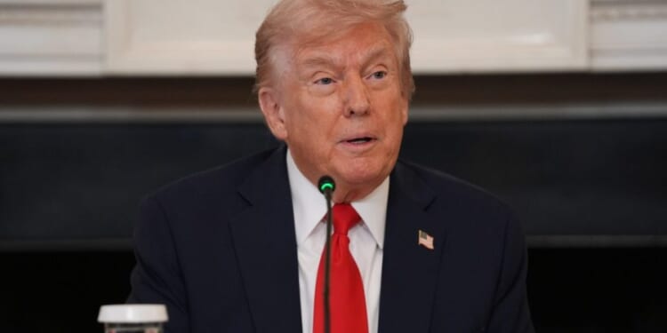 Live updates: Trump announces first phase of Israel-Hamas peace deal