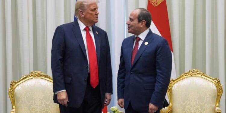 Live updates: Trump gathers smattering of world leaders in Egypt for peace deal on Gaza