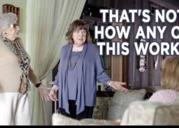 Sen. Chris Murphy (and Other Dems/Media) Are Now Trying to Blame the House for Schumer's Shutdown – Twitchy