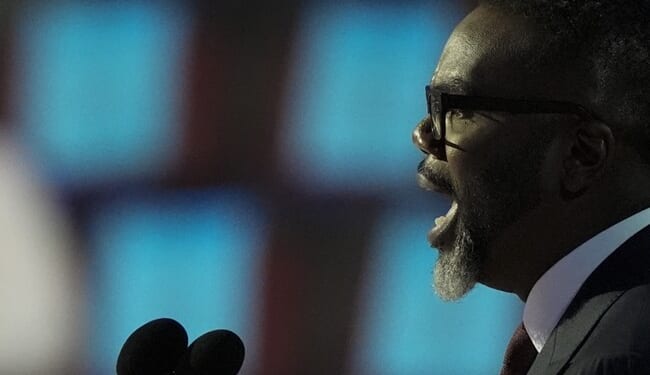 Threatening to Arrest Federal Agents While Ignoring City Lawlessness – Twitchy