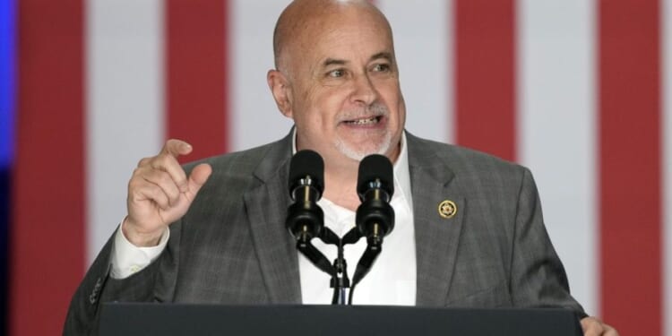 House progressive knocks Senate Democrats who voted for 'horses‑‑‑' deal