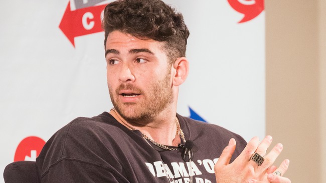 I'd Die Sitting Next to Greg 'Buttfeld' Daily – Twitchy