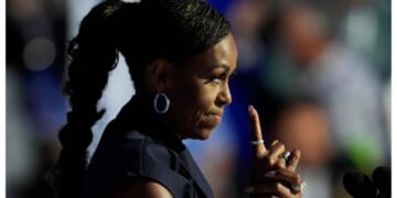 Michelle Obama: Presidents should set 'standard' on gifts, not give 'wealthy people' more access