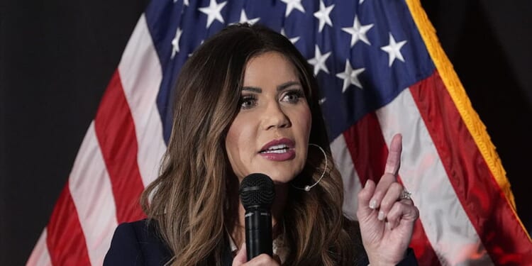 Noem Hands Out $10,000 Checks To TSA Agents Who Worked Through Shutdown