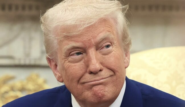 President Trump Signs Bill Ending the Schumer Shutdown and Officially Reopening the Federal Government – Twitchy