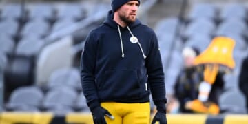 Steelers’ T.J. Watt hospitalized with lung issue