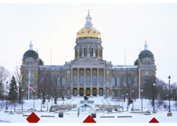 Democrat wins Iowa state Senate race, blocking GOP from regaining supermajority