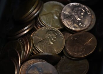 Elizabeth Warren Rants About Trump's Action on (Checks Notes) Pennies – Twitchy