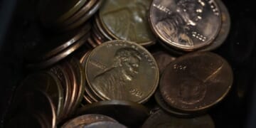 Elizabeth Warren Rants About Trump's Action on (Checks Notes) Pennies – Twitchy